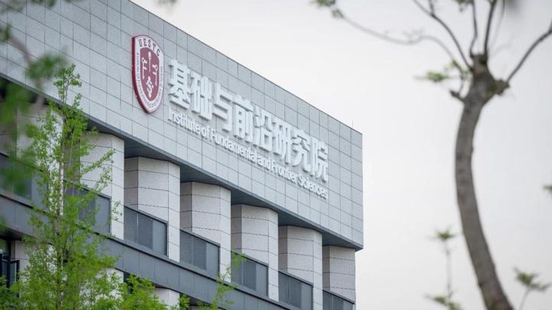 上海SMT贴片代工：揭秘关键注意事项