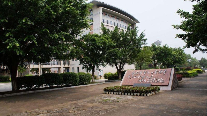 电子元件供应商排名背后的考量因素