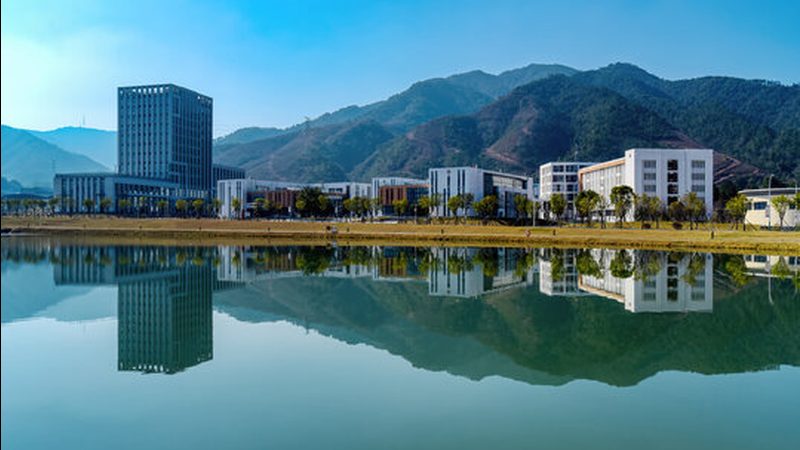 SMT贴片加工线路板材质选择：揭秘关键因素